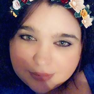 Meet your Posher, Lauralee